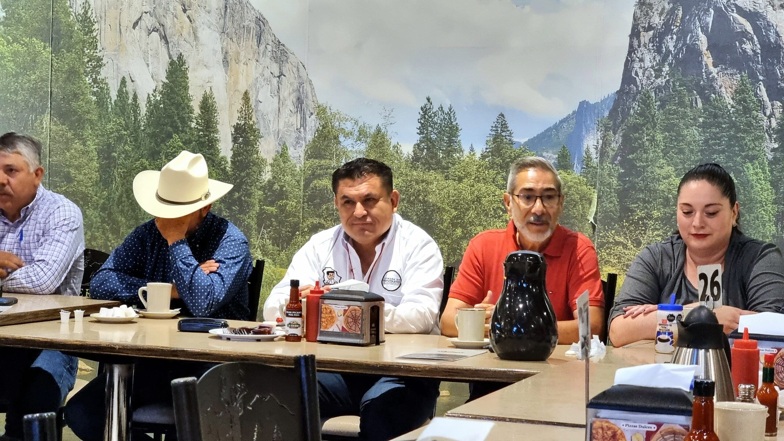 Piden moradores de Cuauhtemoc a diputado, se concluya libramiento Sur