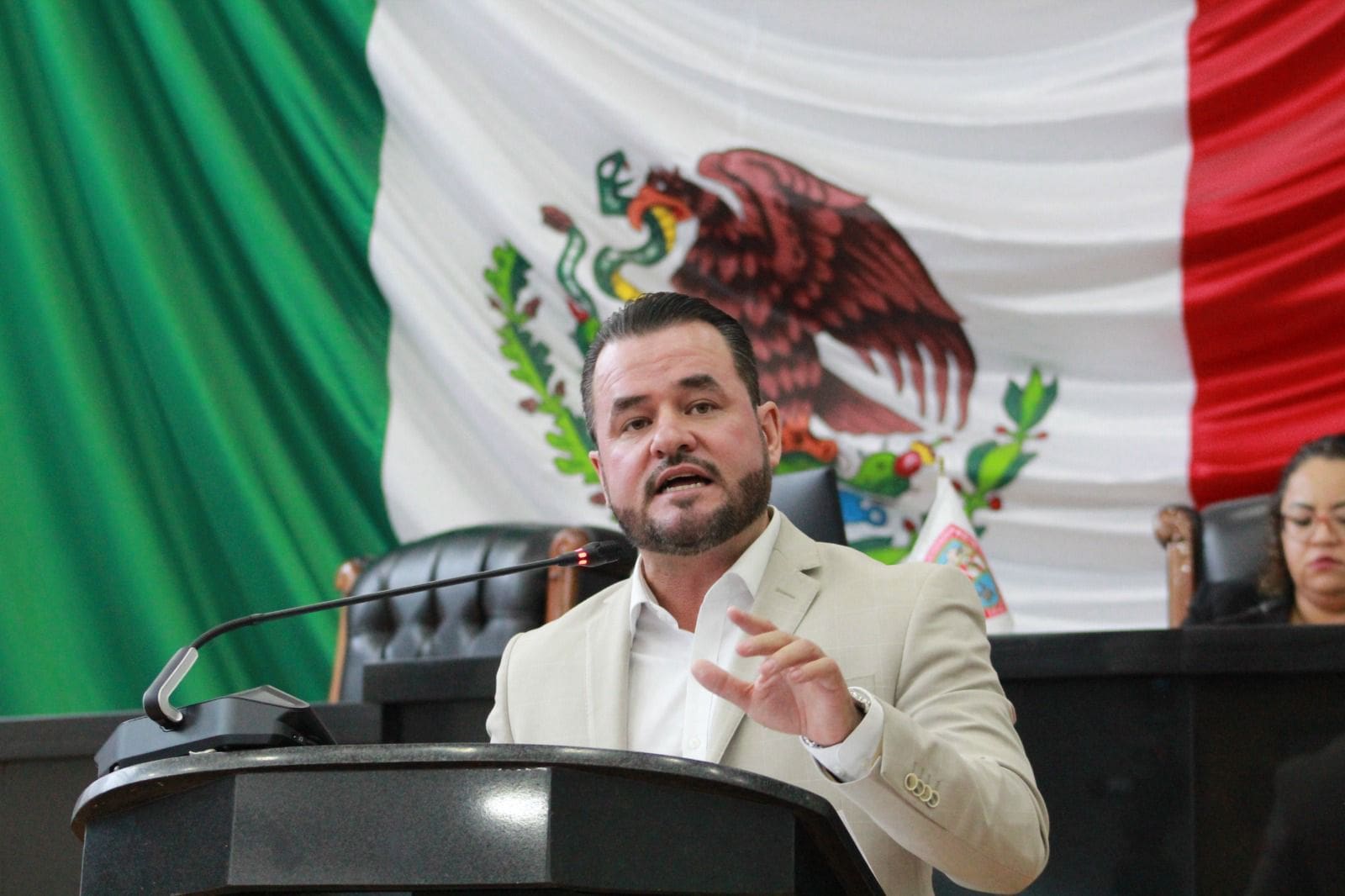 Pide diputado que USICAMM priorice plazas a docentes con hijos especiales