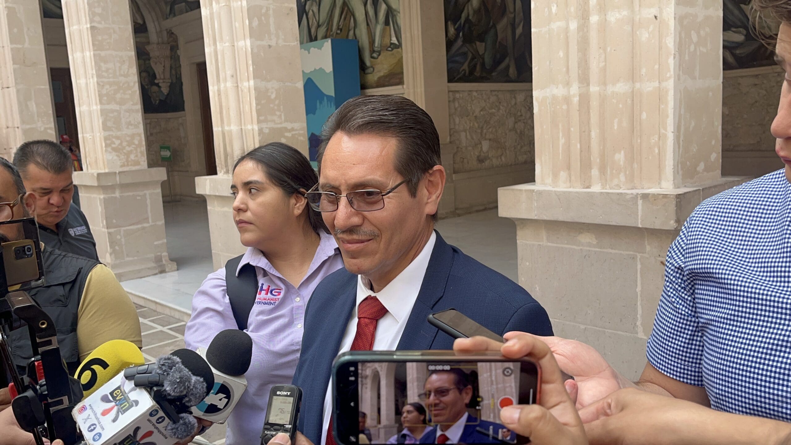 Estado reduce deuda en 6 mil millones de pesos 