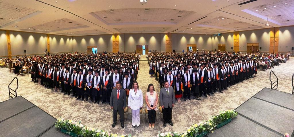 Egresan del Cecytech 4 mil 587 nuevos técnicos profesionales