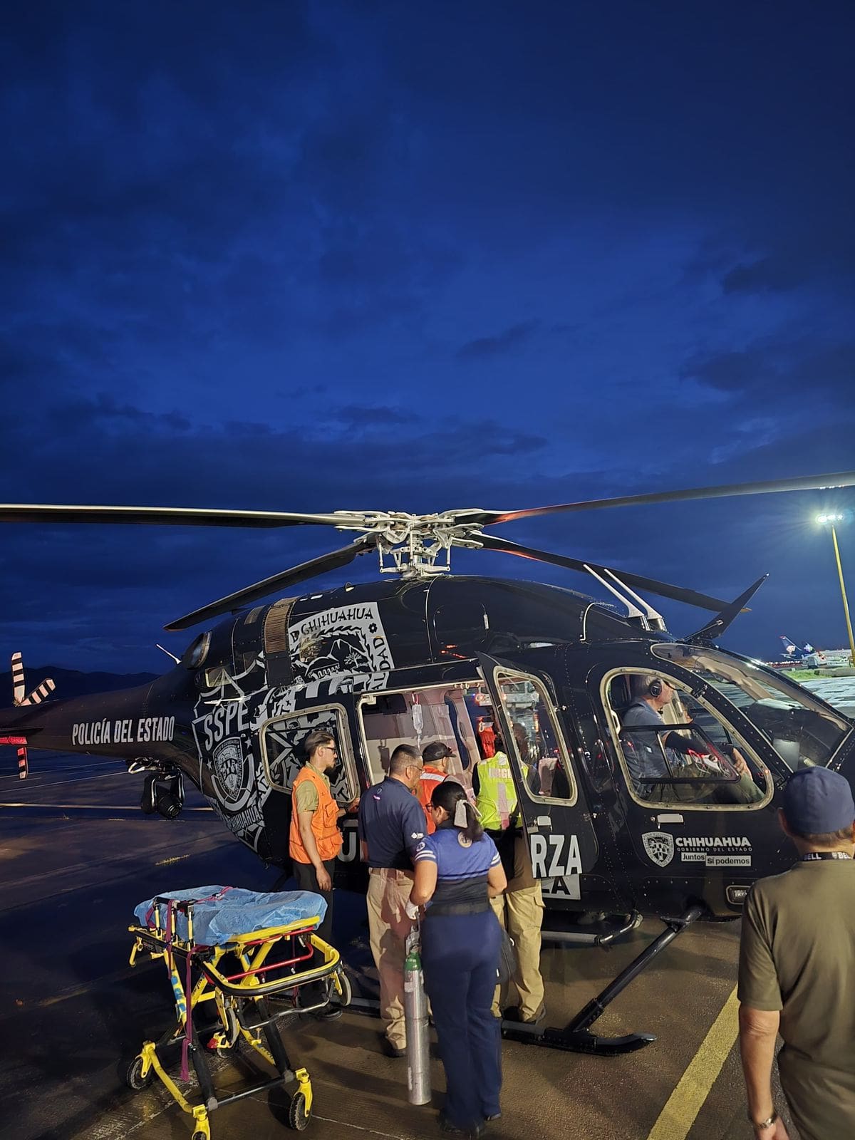 Movilizan equipo aéreo para rescate familiar tras grave accidente en Buenaventura