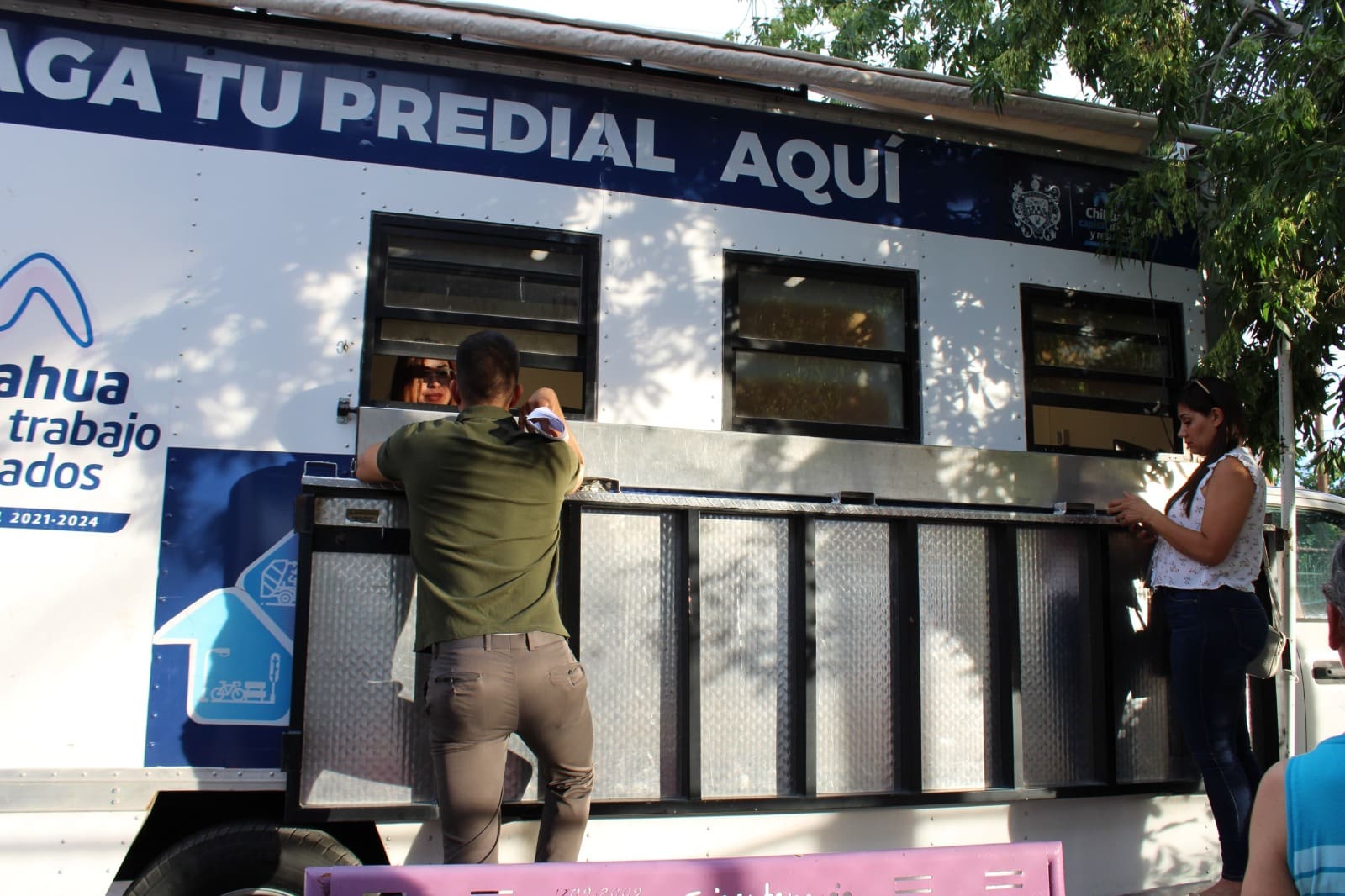 Continúa descuento a recargos en predial