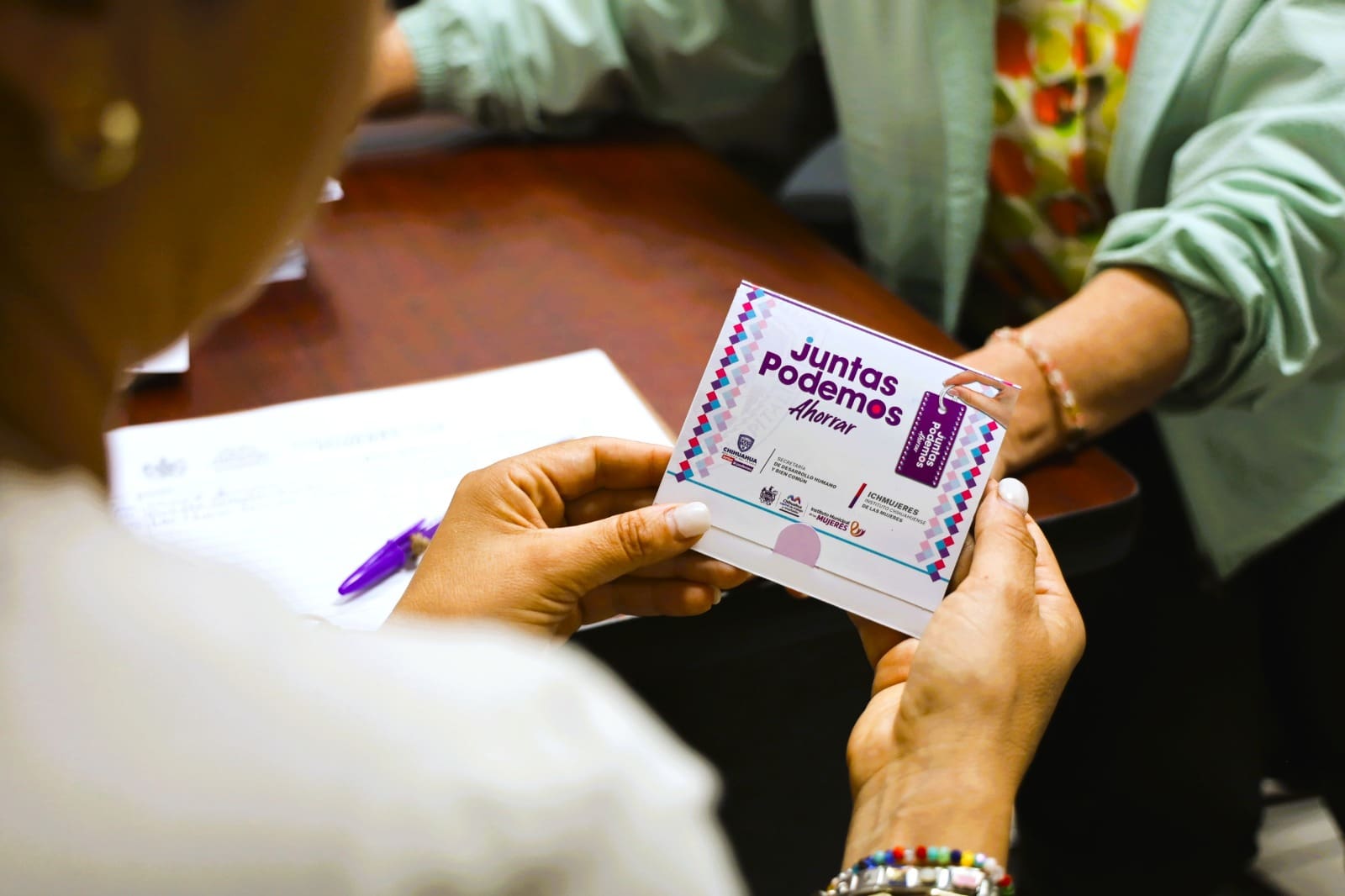 Tarjeta «Juntas Podemos Ahorrar» brinda descuentos para Regreso a Clases