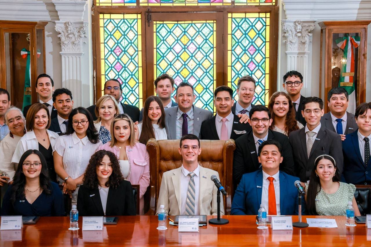 «Tienen la capacidad de cambiar para bien nuestra ciudad»: Bonilla al Cabildo Joven
