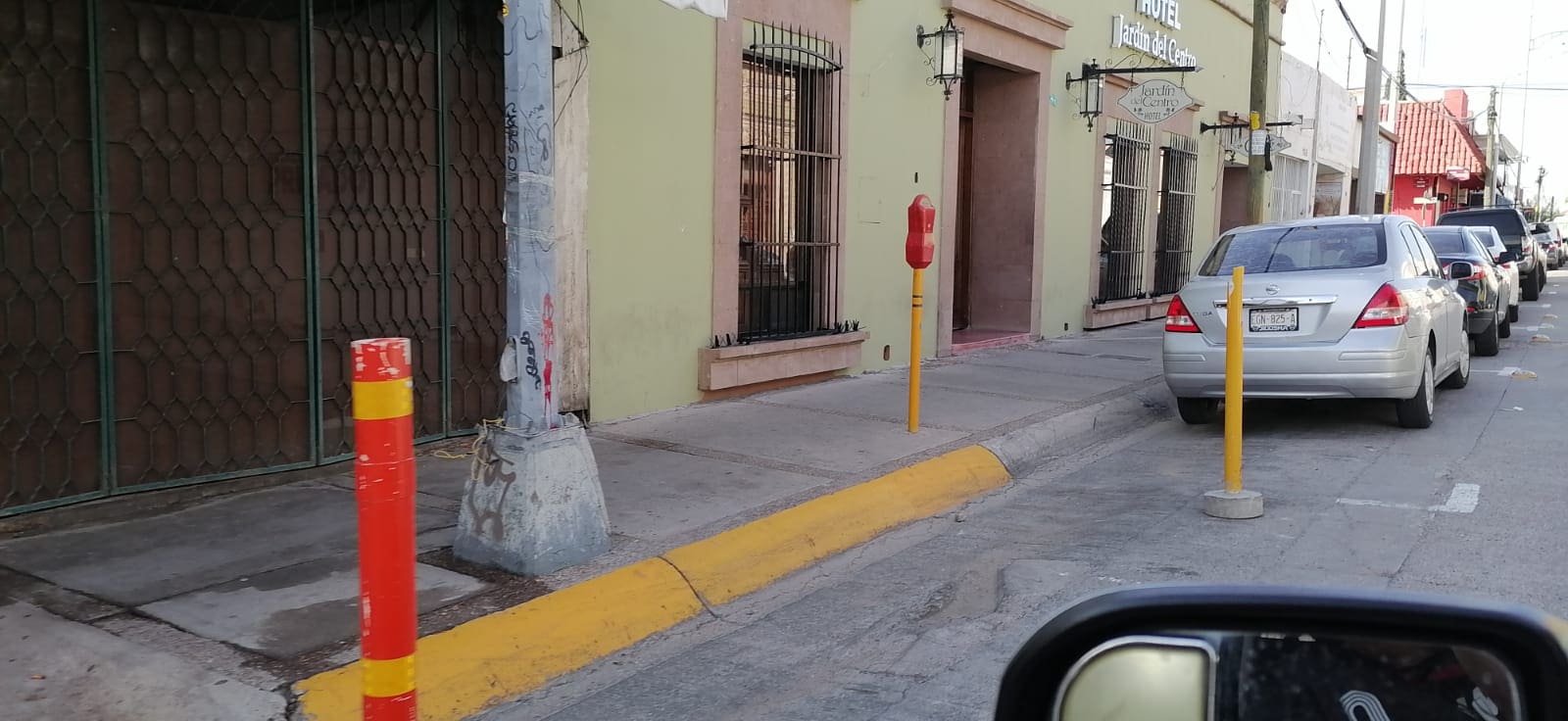 Siguen los aparta lugares en el centro de la ciudad