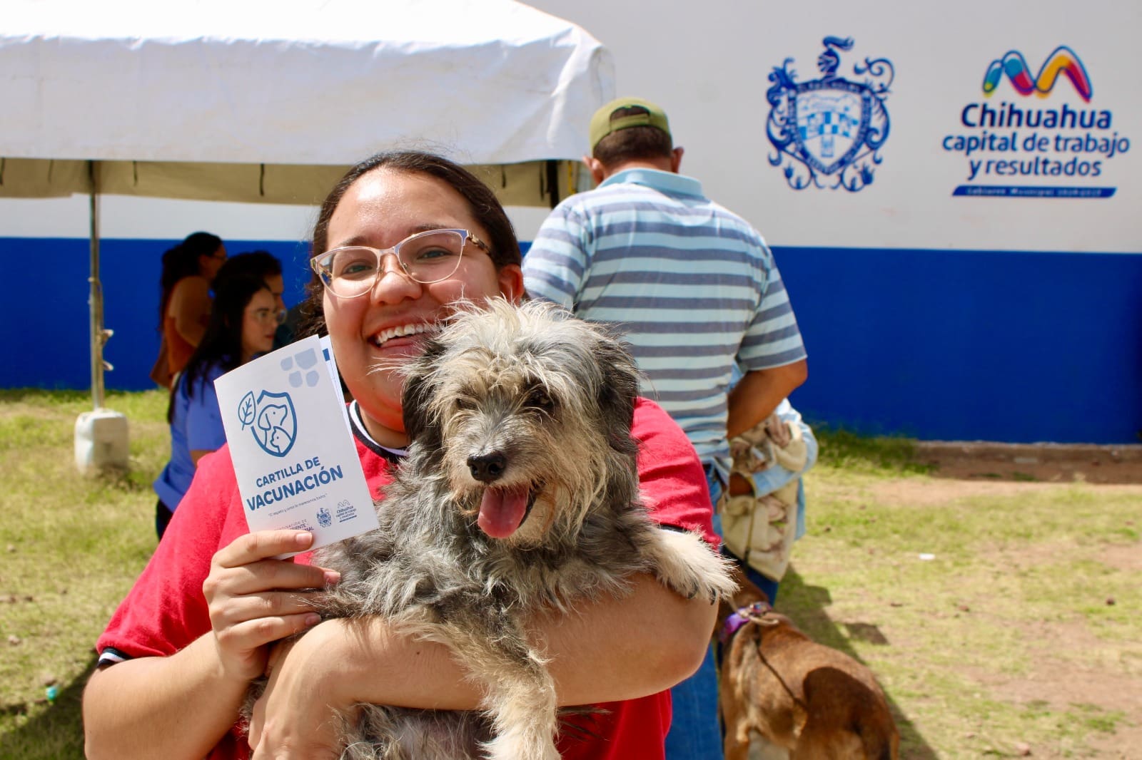 Brindaron mil 800 servicios a mascotas en Villa Juárez