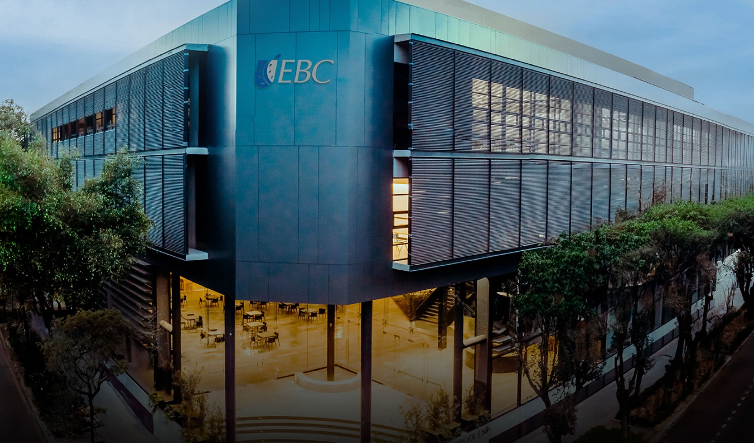 La EBC, la universidad nacida de Banxico, cumple casi un siglo