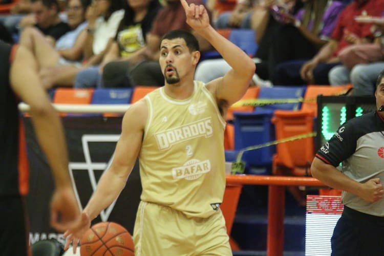 Dorados vence a los correcaminos en ciudad Victoria
