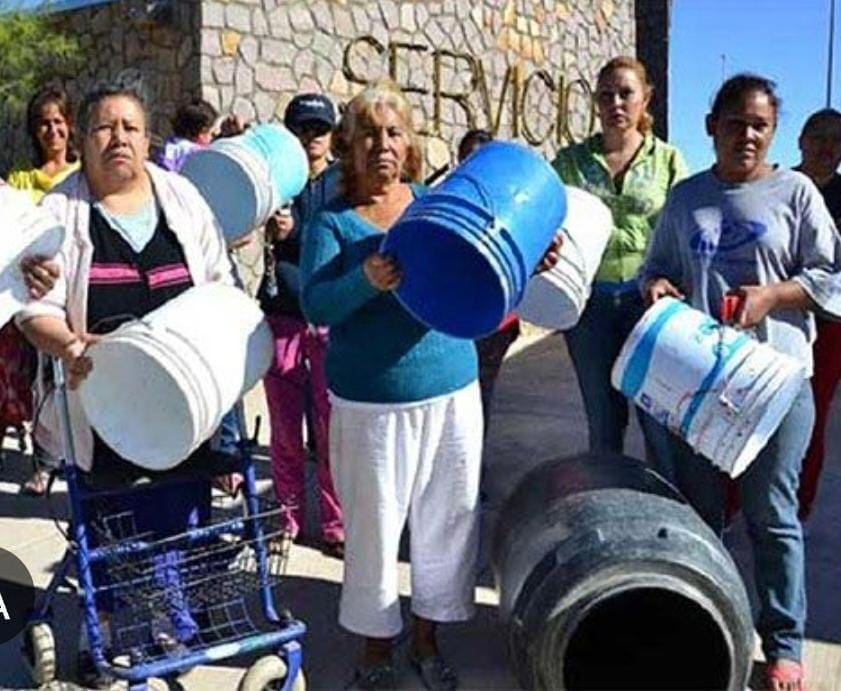 Desde el viernes no tienen agua para tomar