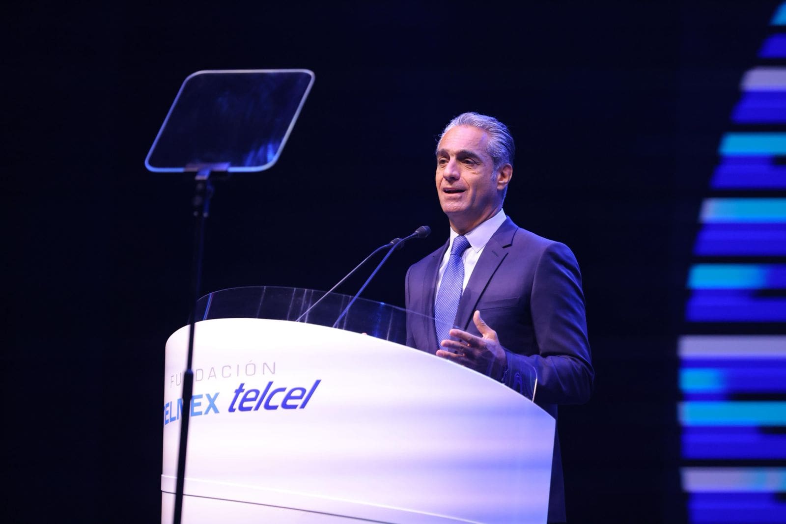 Inaugura Slim Dómit la edición 2025 de «México Siglo XXI»