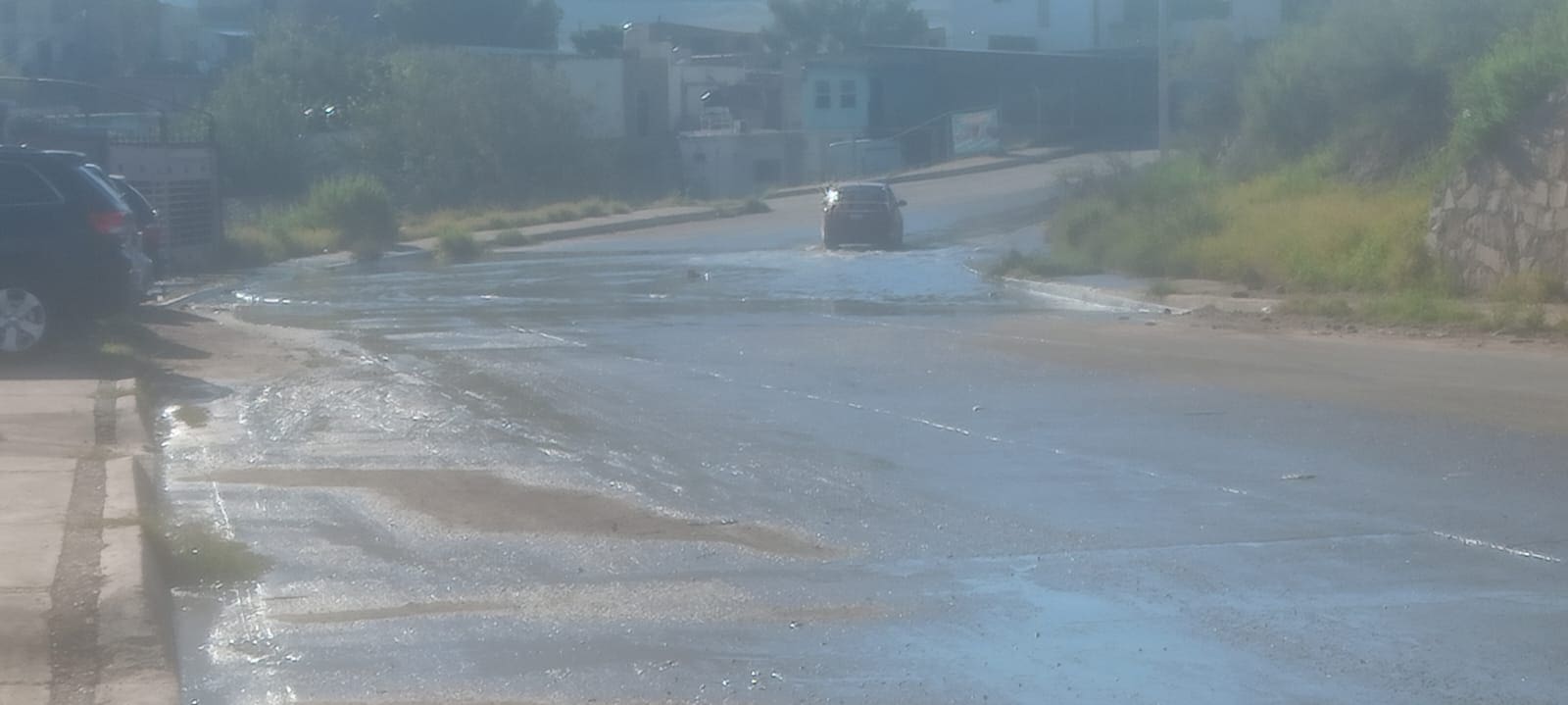 [Reporte Ciudadano] Vecinos denuncian mega laguna de aguas negras en el Cerro de la Cruz