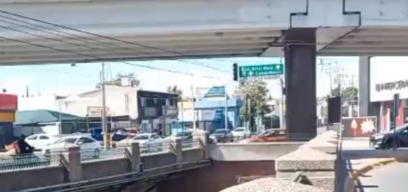 Una vez más, semáforo descompuesto en Canal y Mirador