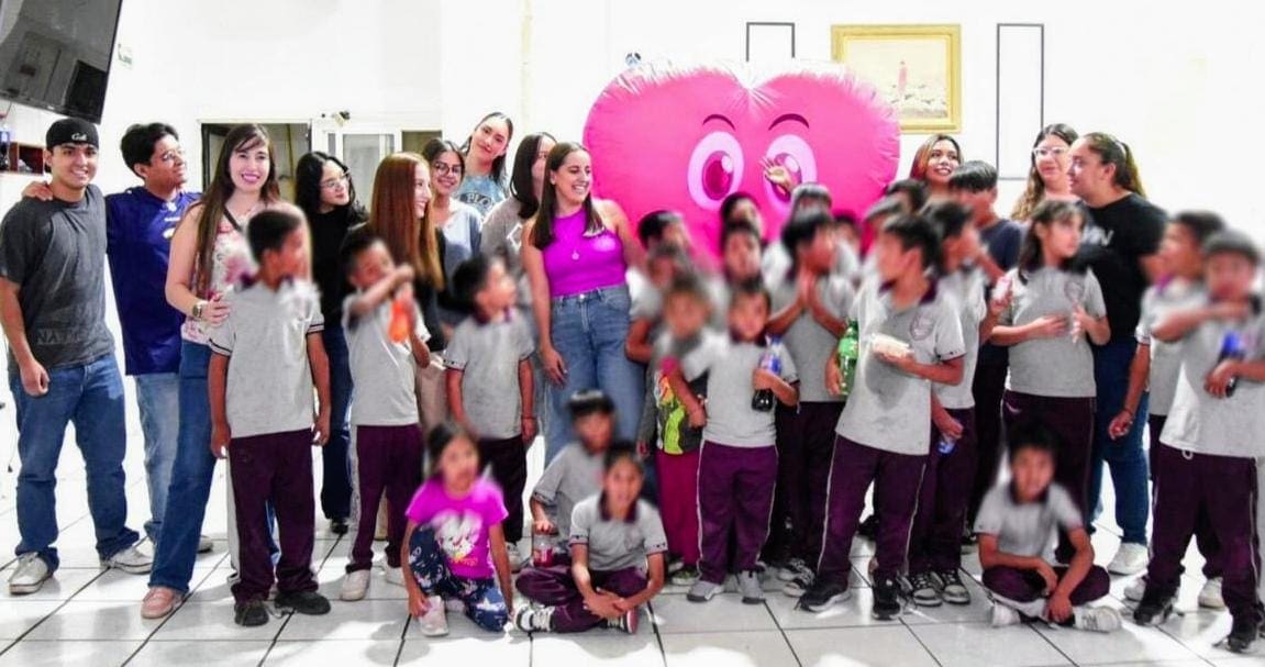 Exhorta Rosy Carmona a donar juguetes y alimentos en “Rodada Rosa”