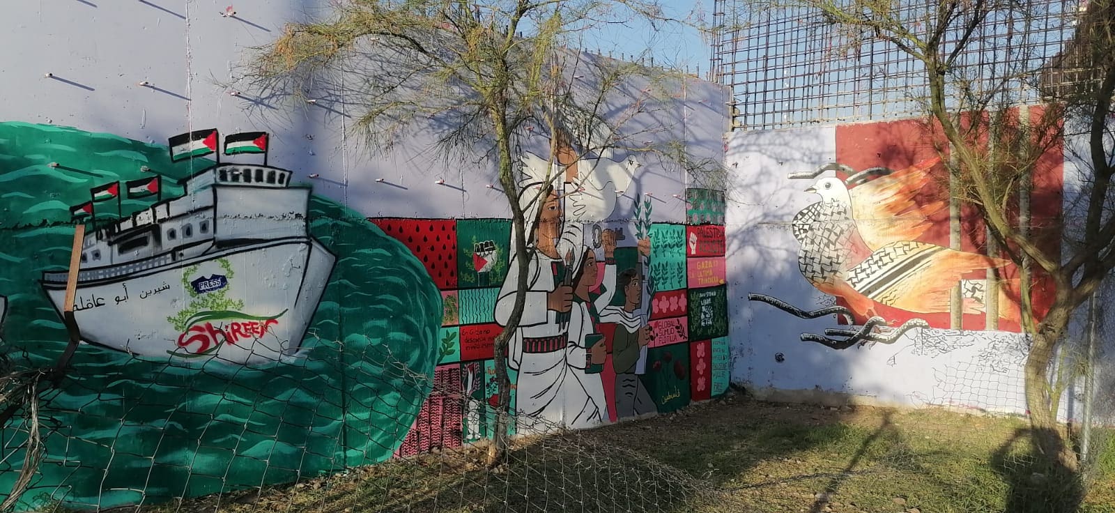 Mural en obra inconclusa del Centro expresa apoyo a Palestina