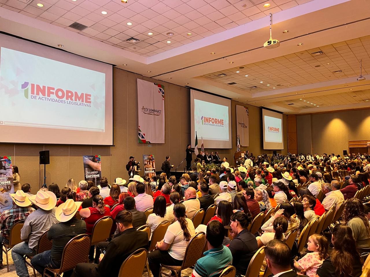 Presenta Alex Domínguez su primer informe de actividades legislativas 
