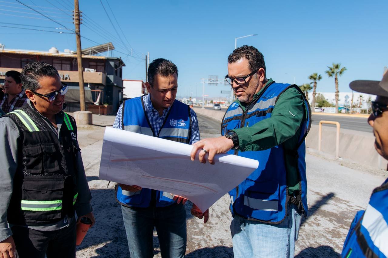 Supervisa Bonilla trabajos de recarpeteo en lateral del Fuentes Mares