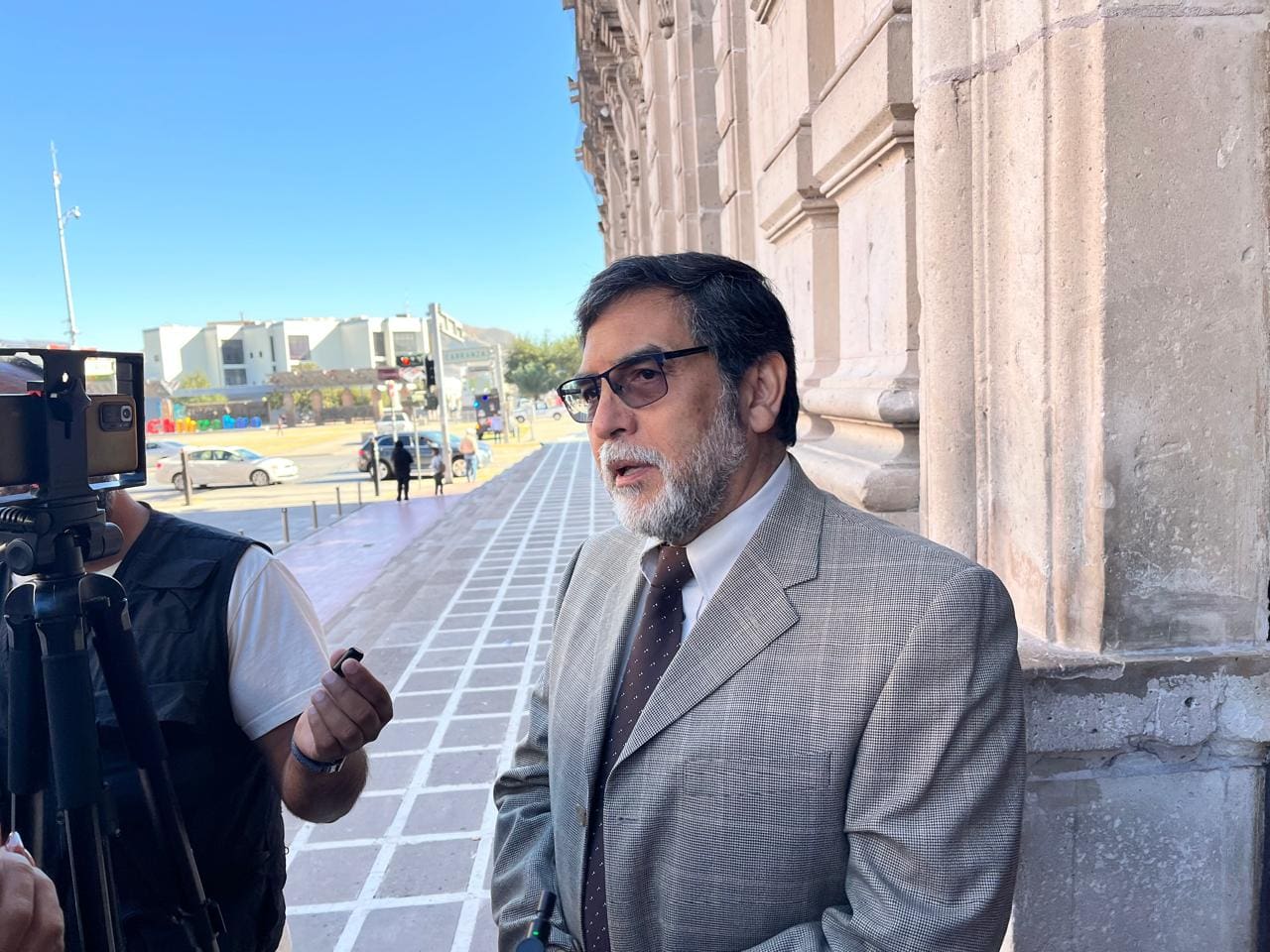 Responde Komaba a acusaciones de alcalde de Juárez