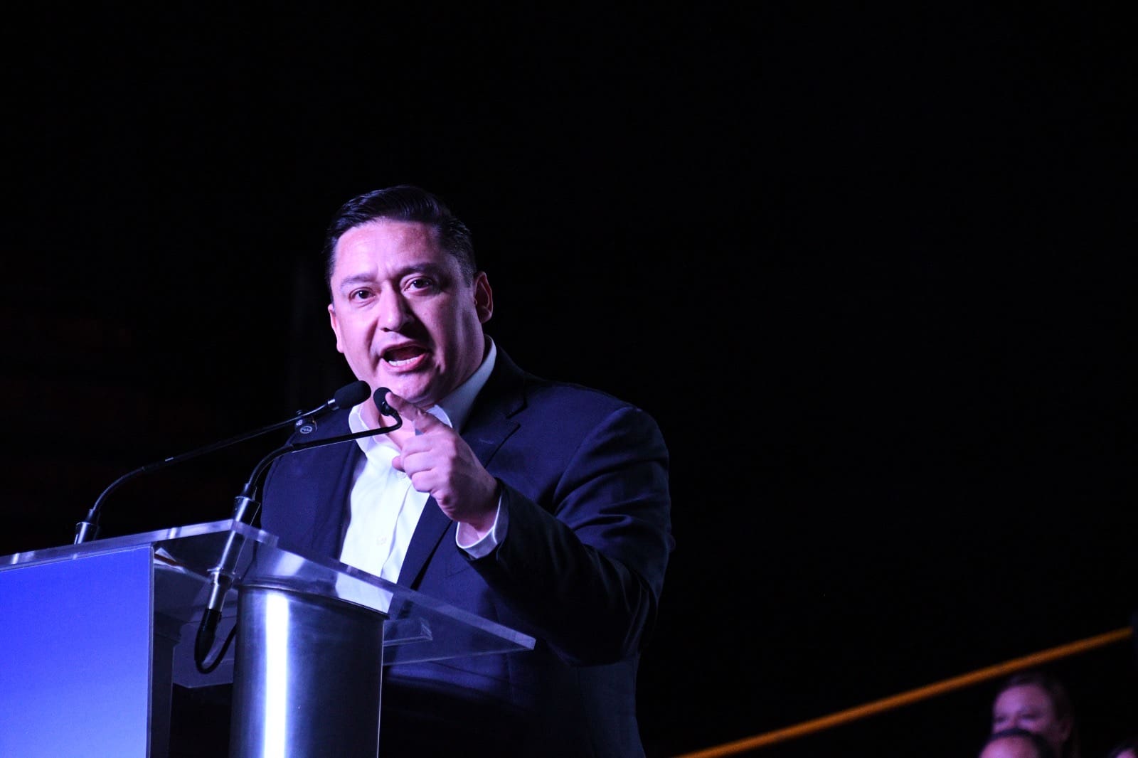 Presenta Alfredo Chávez su Primer Informe Legislativo