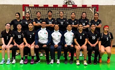 Felicita Adan Galicia a delegación mexicana de Handball Femenil por su primer triunfo en el Campeonato Mundial