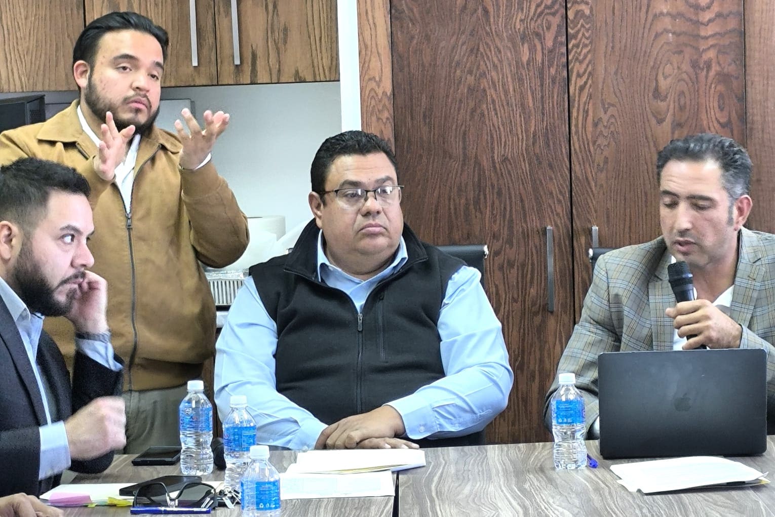 Regidores rechazan Reglamento de Movilidad propuesto por Riggs, por ser un copy- Paste de Guadalajara