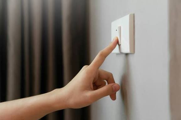 Se acaba la tarifa de verano: chihuahuenses podrían pagar más luz este mes