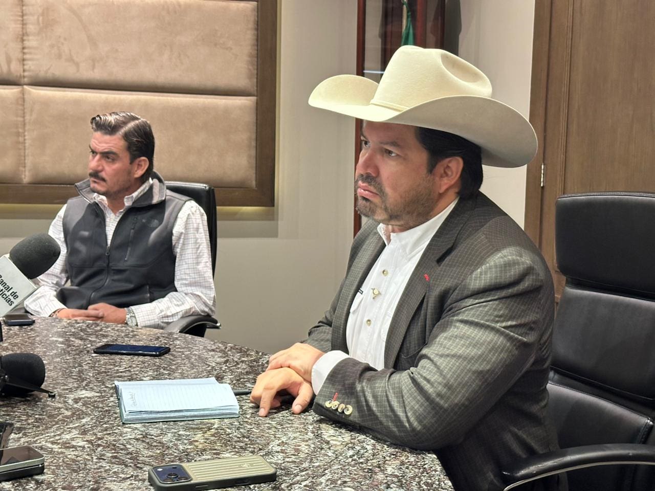 Reforma de Aguas es un robo al patrimonio de los productores: Álvaro Bustillos 