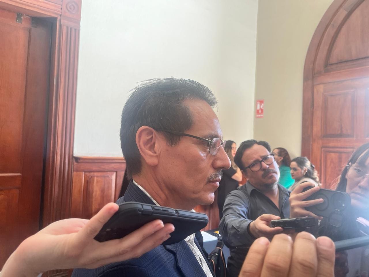 Arriban primeras 6 mil placas metálicas a Chihuahua y Juárez