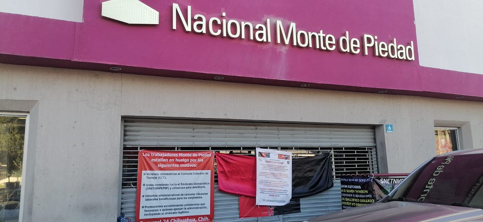 Sigue la huelga de trabajadores del Nacional Monte de Piedad