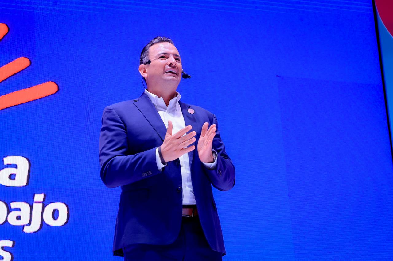 Marco Bonilla reconoce el trabajo del DIF Municipal en su primer informe de actividades