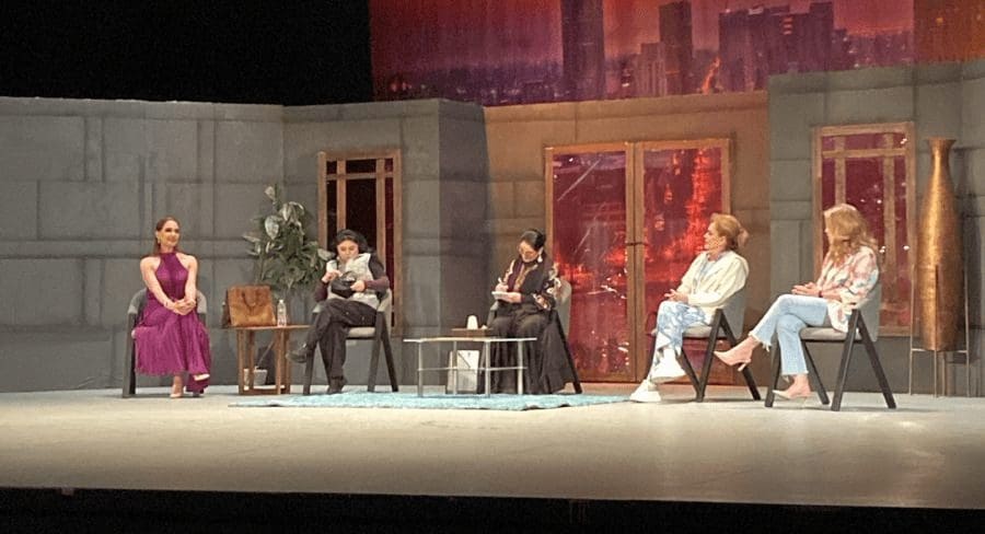 Conquistan «Las Leonas» el Teatro de los Héroes