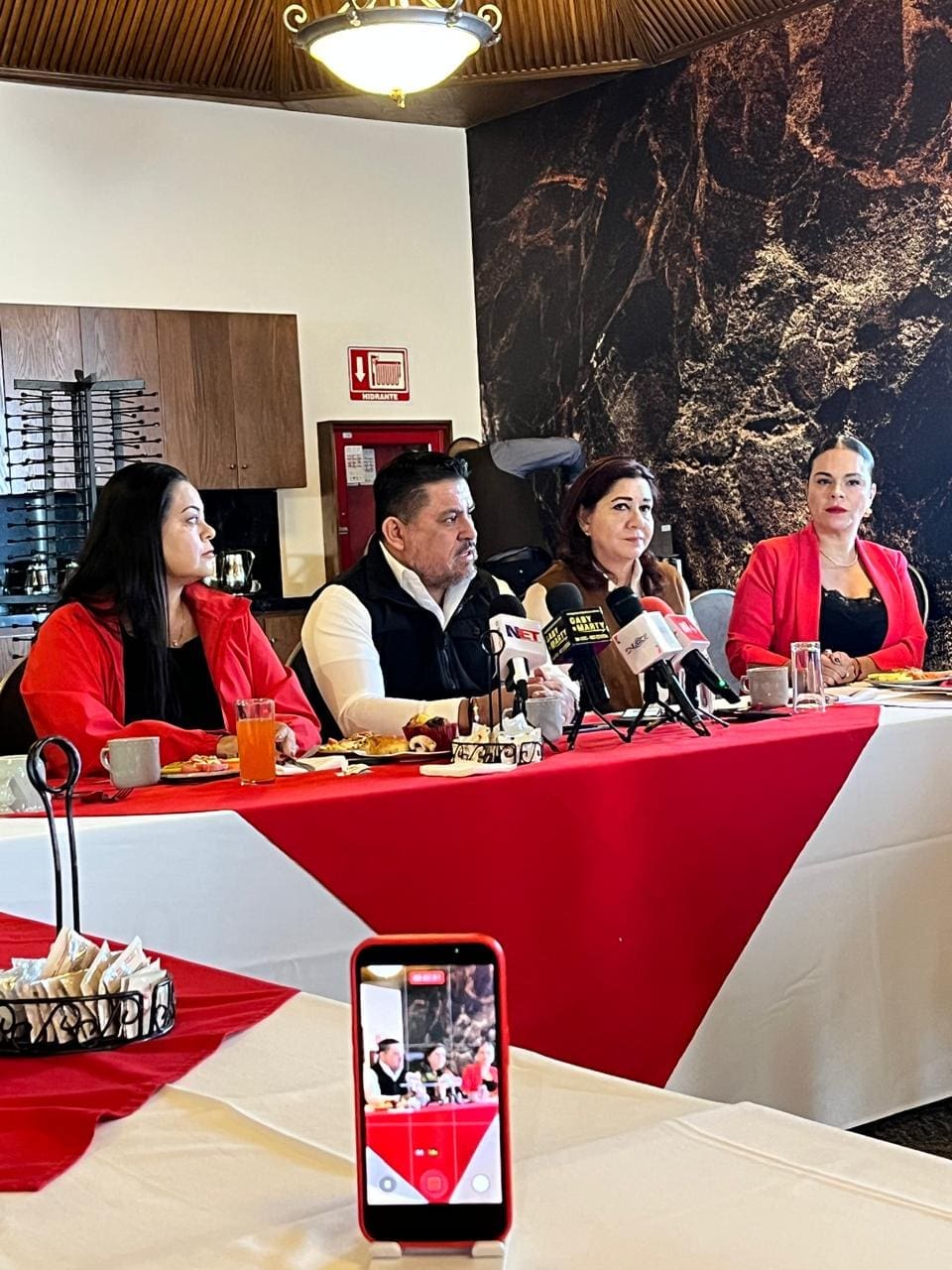 Reforma de Aguas criminaliza a productores; no cumple con acuerdos: Alex Domínguez