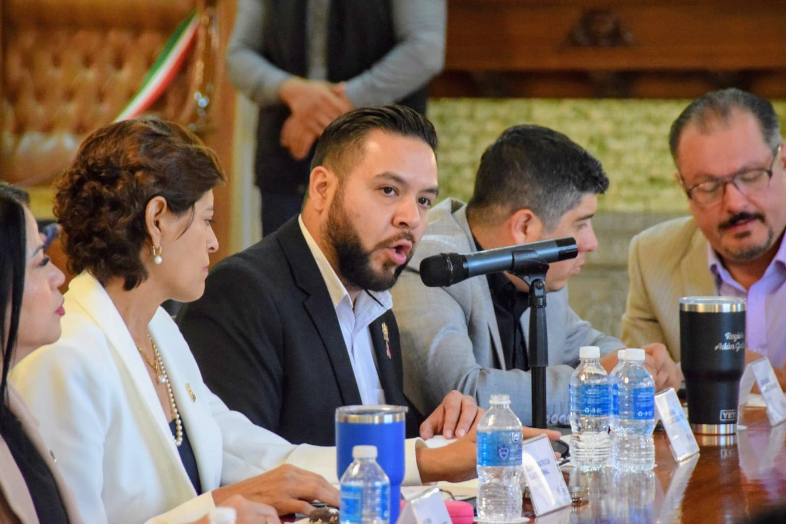 Acuden directores a comparecer ante comisiones de regidores por presupuesto 2026