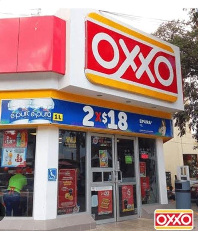Se quejan empleados de Oxxo que les quitaron el servicio de transporte