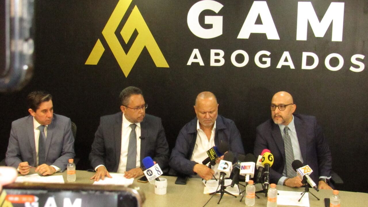 Defensa de César Duarte confía en que no se mantendrá la vinculación a proceso