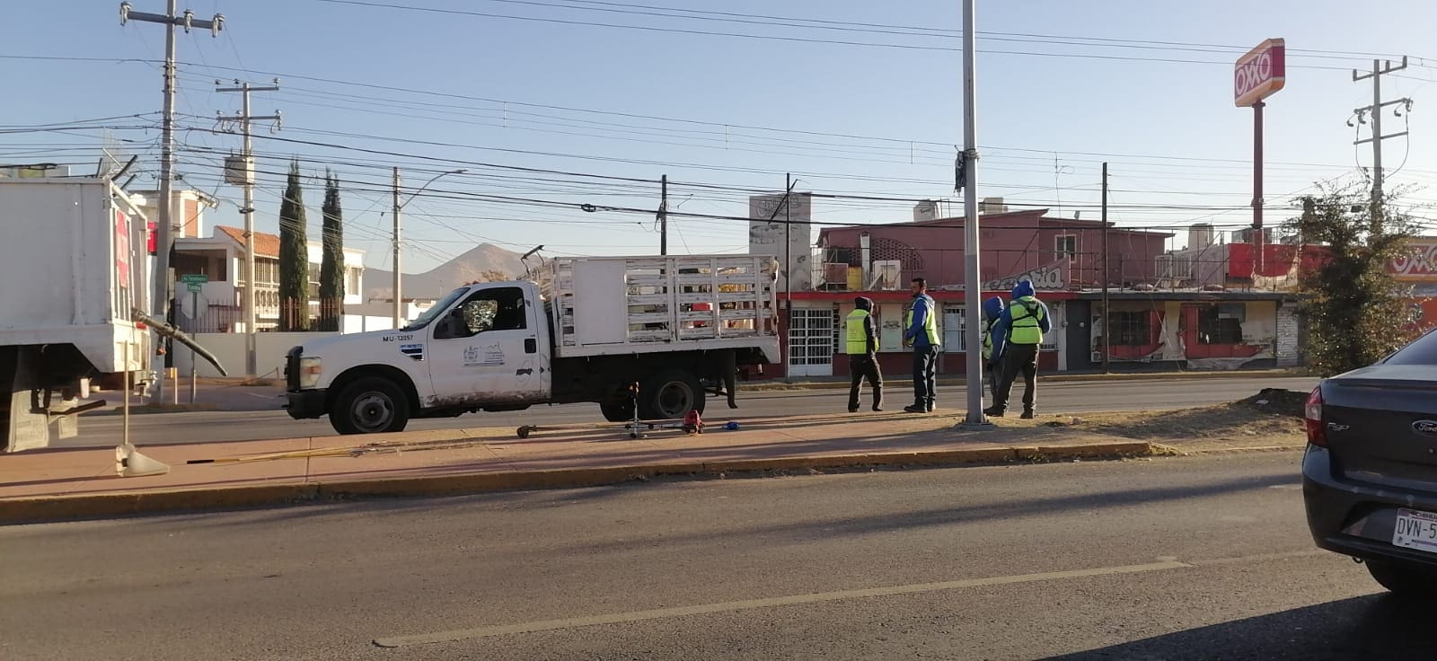Realizan trabajos de mantenimiento en la Tecnológico y en el Túnel de la Escudero; piden a automovilistas tomar precauciones.