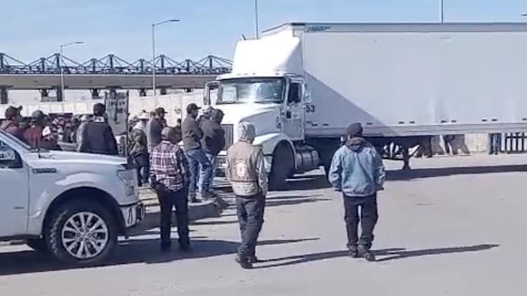 Anuncian megabloqueo en carreteras del país