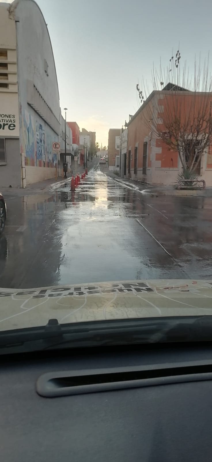 Reportan fuga de agua en Coronado e Independencia