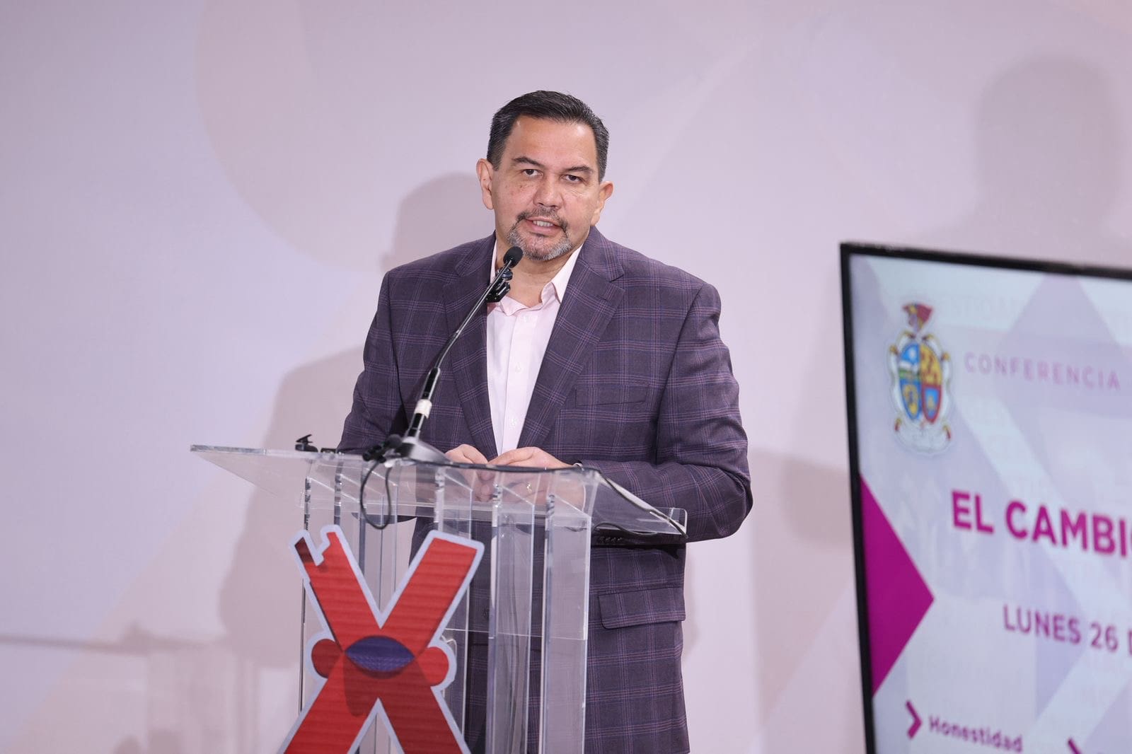 Expondrá Cruz Pérez Cuellar casos de nepotismo en el Gobierno Estatal 