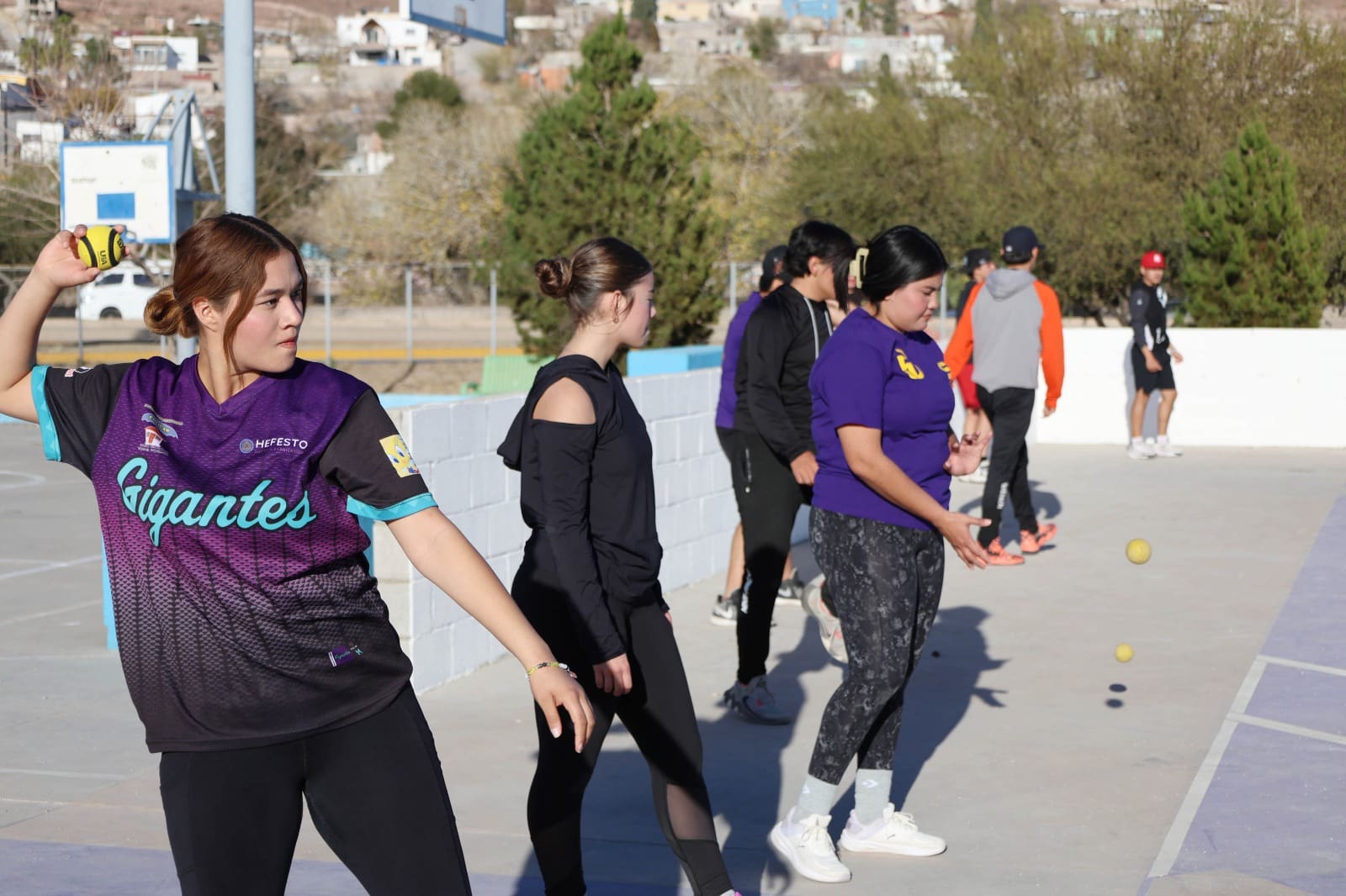 Rehabilita Municipio cancha para béisbol 5
