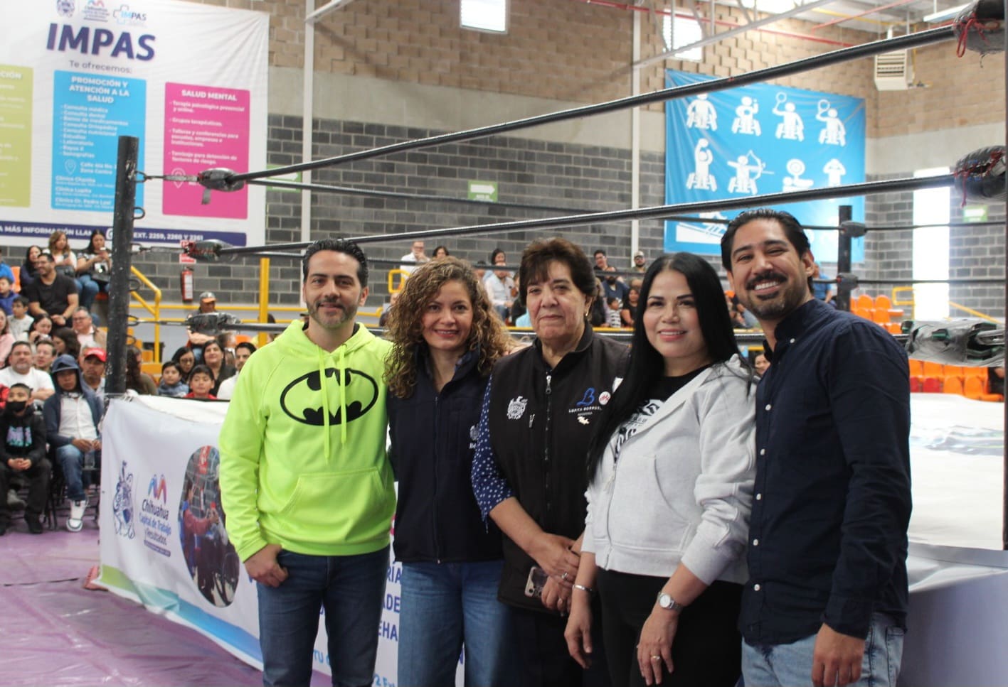 Tarde de éxito en evento de Lucha Libre