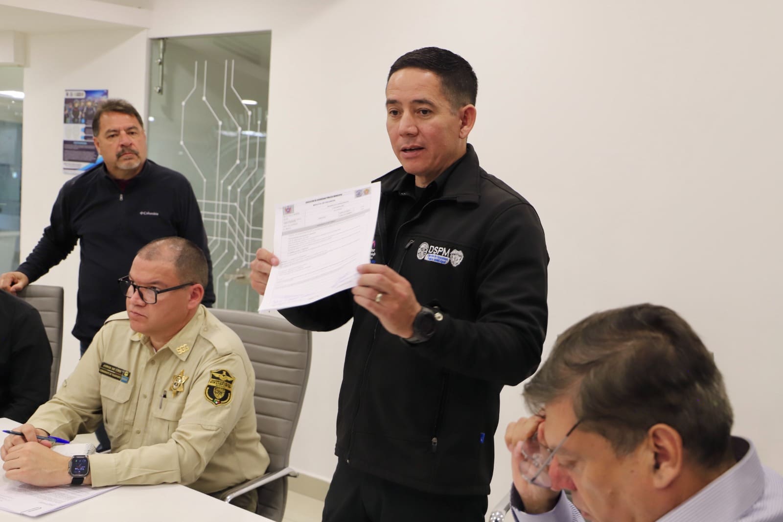 Llegan a acuerdos entre Concesionarios urbanos y el Comisario Julio Salas sobre robos y daños a las unidades