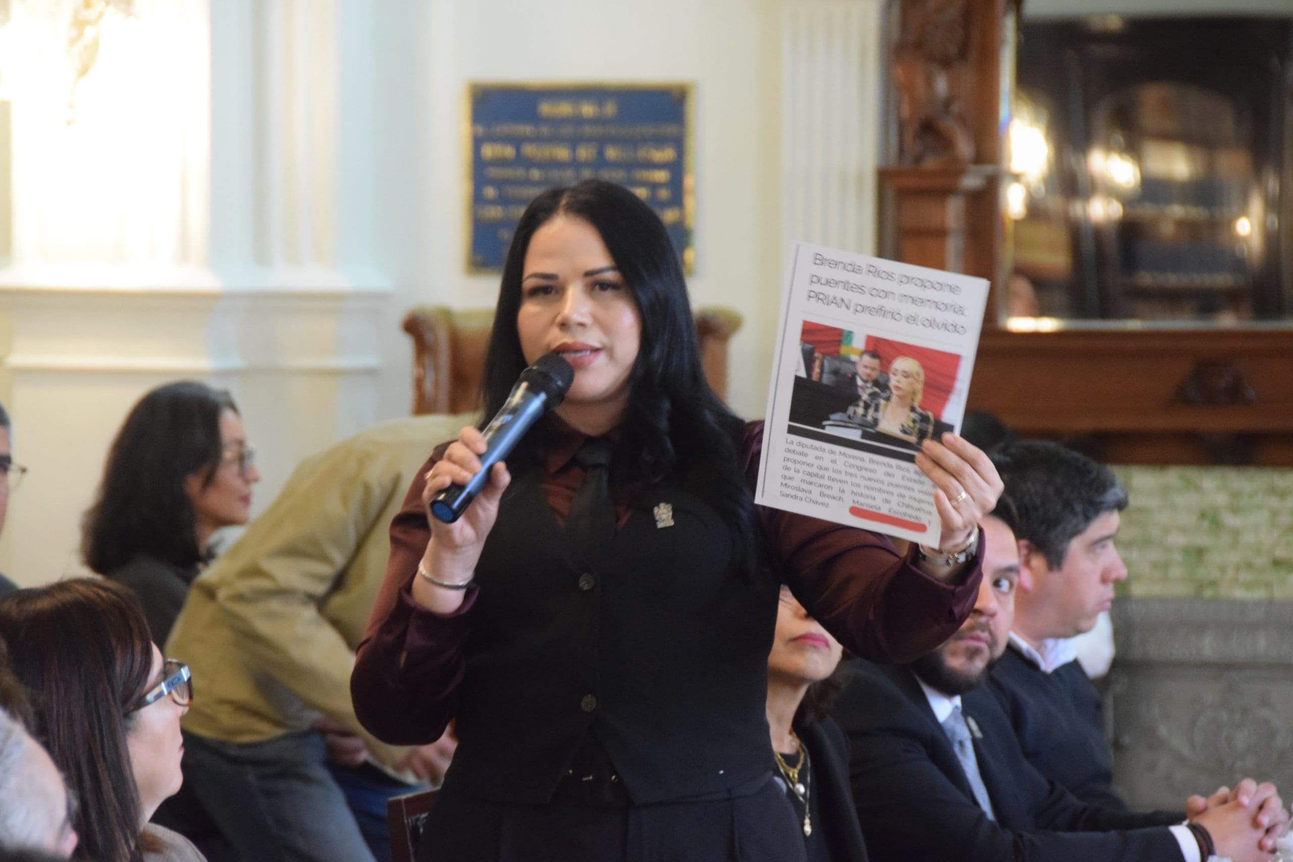 Regidora denuncia a asesor de Morena como misógino