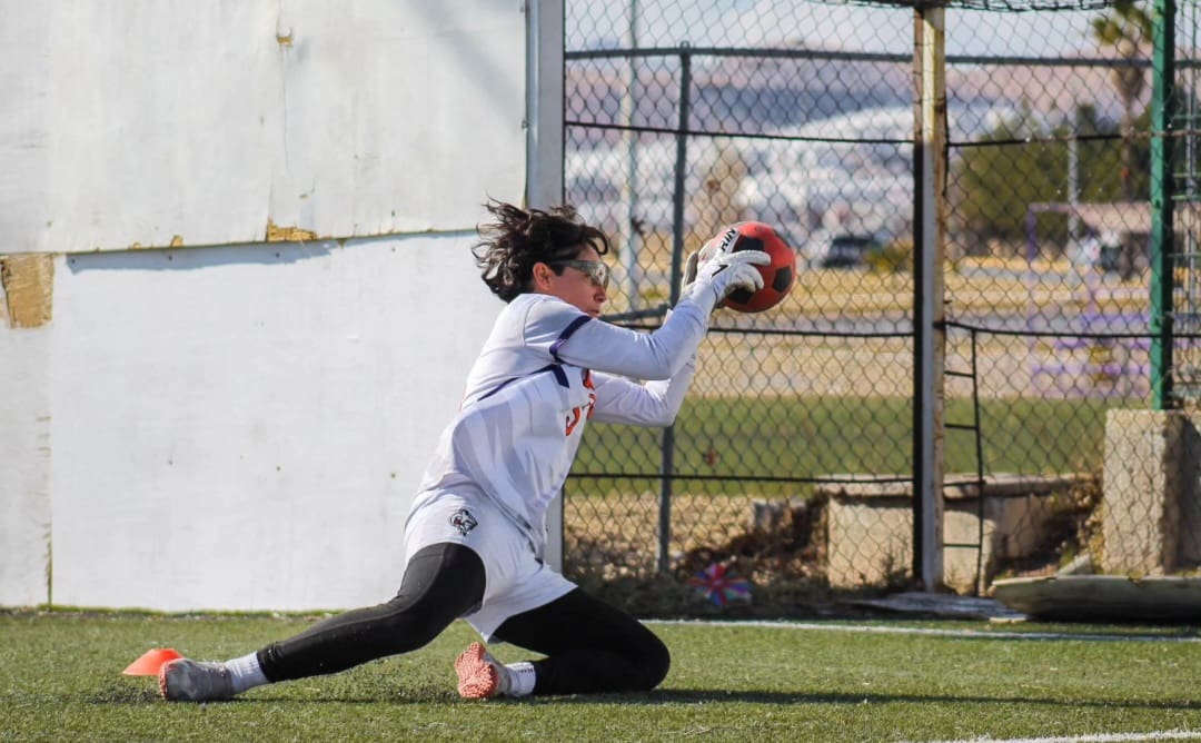 Adelitas se alistan para el Estatal Universitario de Futsal del IMSS