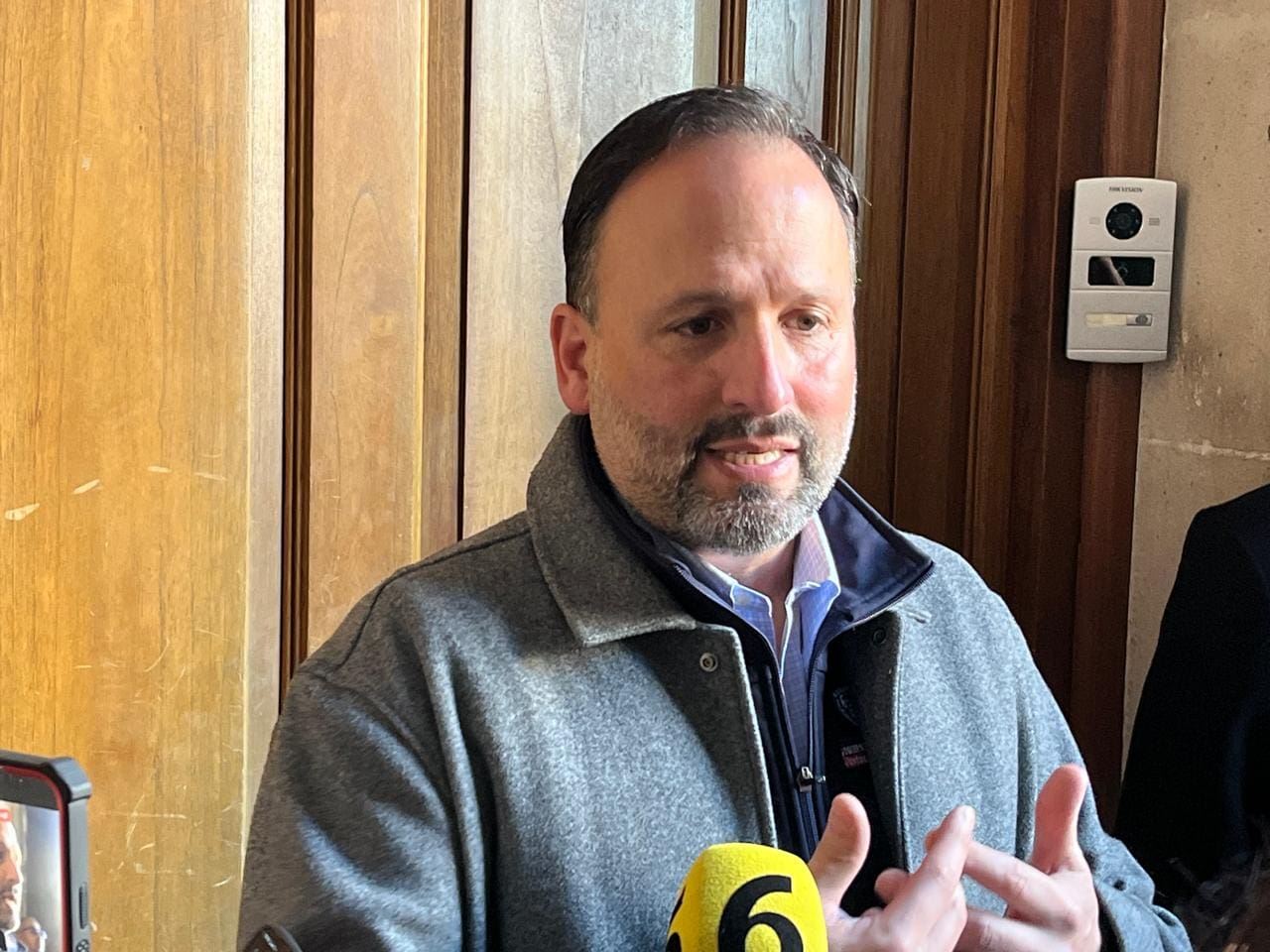 Anuncian compra de 40 camiones eléctricos para Juárez