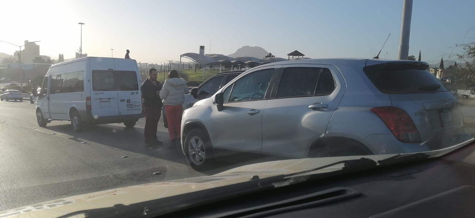 Reportan choques múltiples en avenidas Ocampo e Independencia