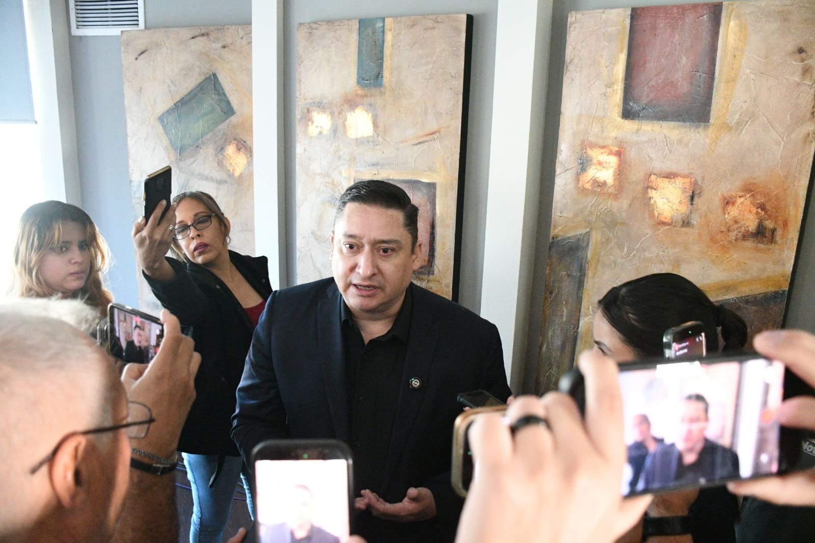 Califica Alfredo Chávez como «gandalla legislativa» la propuesta de reforma electoral