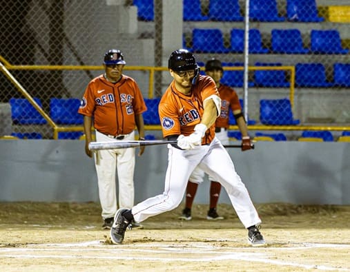 VAFI, Huevo Aldama y Soles se imponen en la actividad de media jornada del Regional de Béisbol 2026