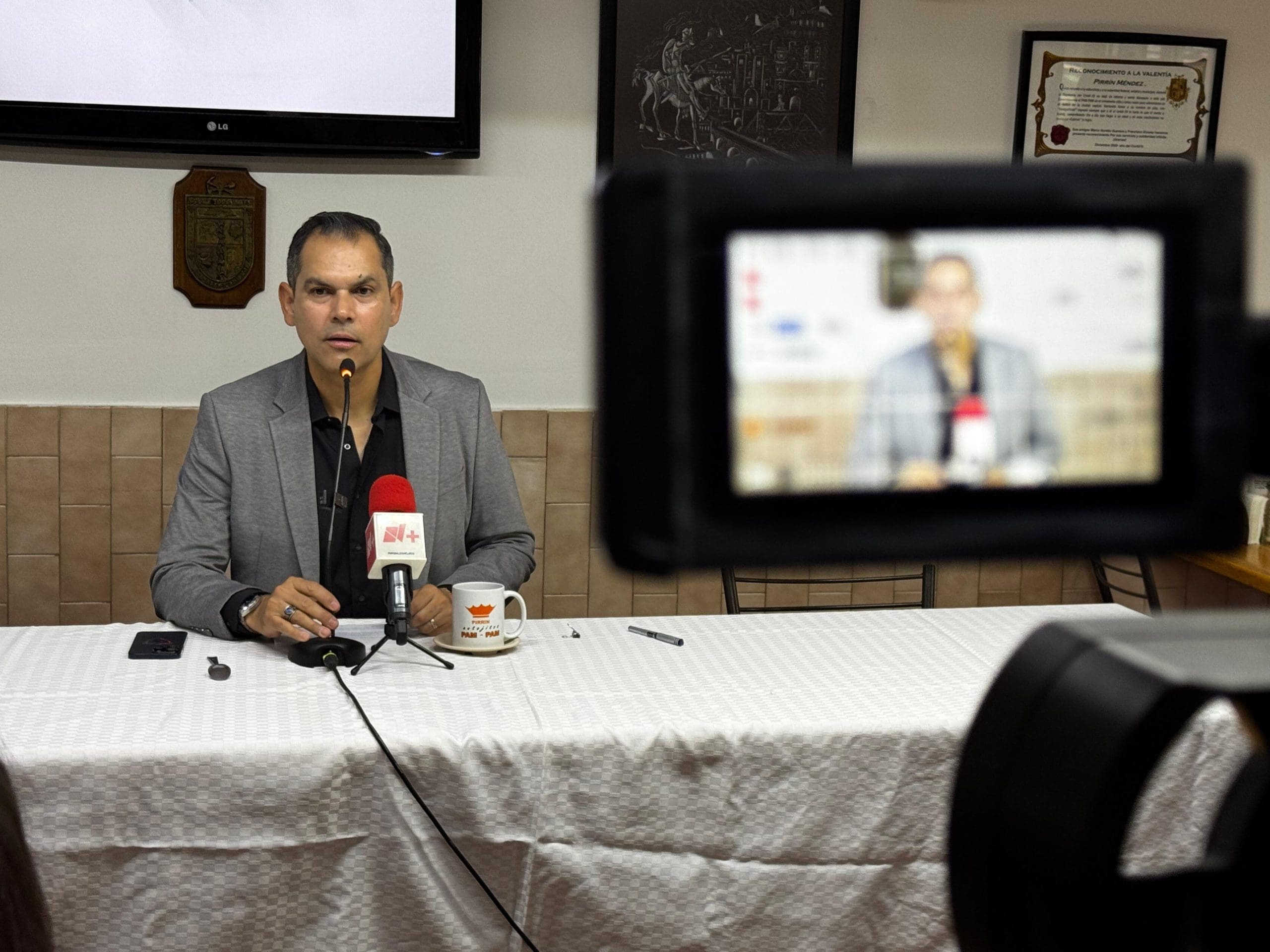 Rechaza Loya intervención extranjera; apuesta por fusión de inteligencia desde Torre Centinela