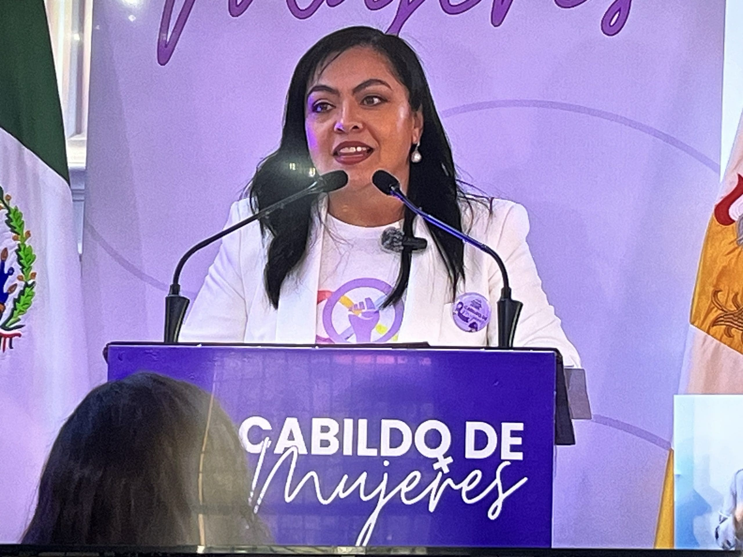 Jessica Méndez visibiliza en Cabildo de mujeres los retos de madres de niños neurodivergentes