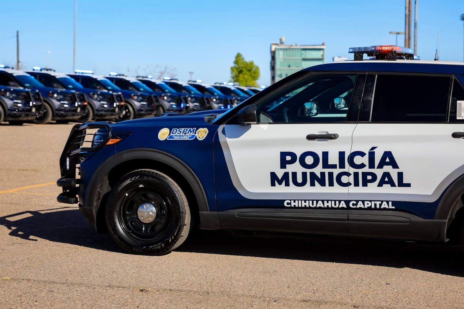 Entregan 46 nuevas patrullas a la Policía Municipal